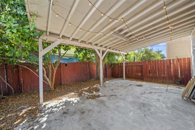 Detail Gallery Image 20 of 52 For 9300 Burnet Ave #111,  North Hills,  CA 91343 - 3 Beds | 2/1 Baths