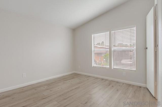 1010 E Bobier, Vista CA: https://media.crmls.org/mediaz/a261a181-cf29-4877-a583-a70120e5bd75.jpg