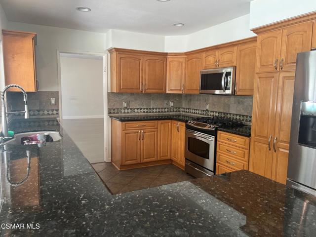 8431 Faust Avenue, West Hills CA: https://media.crmls.org/mediaz/a26200a1-fe29-4211-b6f7-32fc3527a6ef.jpg