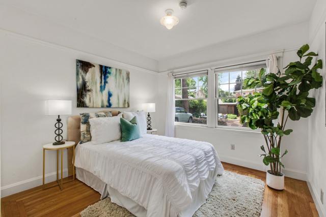 329 Pope Street, Menlo Park CA: https://media.crmls.org/mediaz/a262fe1d-e59e-4c3a-81e8-2547a4119b96.jpg