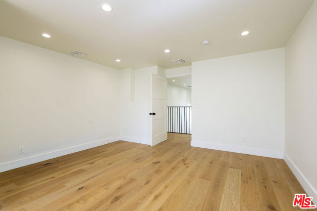  Commercial for Sale in Beverly Hills, California