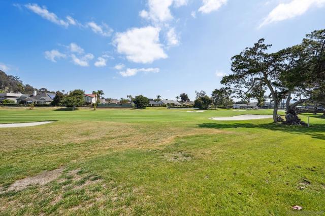 211 Via Osuna, Rancho Santa Fe CA: https://media.crmls.org/mediaz/a263c102-0c1b-4a8d-8506-be3b421b4271.jpg