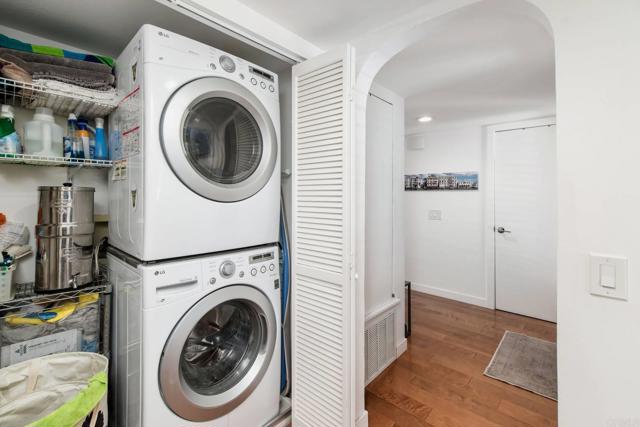 Detail Gallery Image 16 of 27 For 7323 Calle Luna, Carlsbad,  CA 92009 - 2 Beds | 2 Baths