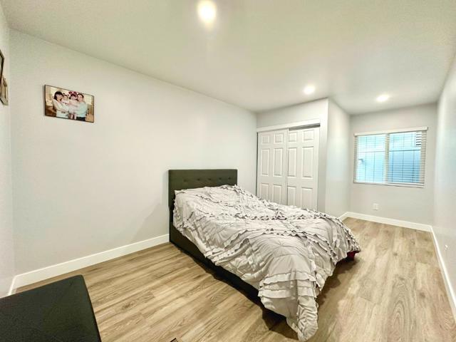 383 Chateau La Salle Drive, San Jose CA: https://media.crmls.org/mediaz/a26537bf-7952-42e7-9bb4-bec5134d2c3b.jpg