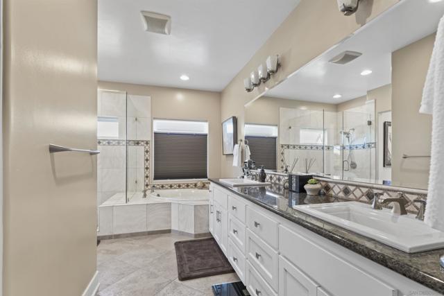 3435 Dickens, San Diego CA: https://media.crmls.org/mediaz/a2662f42-4eb0-4301-9dd7-ec63553a5ae4.jpg