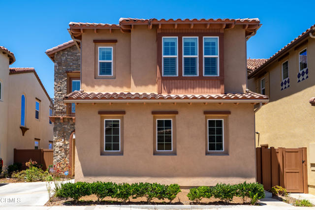 1521 Thorpe Trail, Oxnard CA: https://media.crmls.org/mediaz/a2666af0-c536-4215-b9b6-a76c4bf81538.jpg