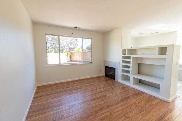 441 Adrian Court, Hollister CA: https://media.crmls.org/mediaz/a2671311-8de2-46ec-ba60-429c76d6d113.jpg