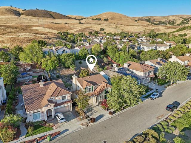 743 Promenade Lane, San Jose CA: https://media.crmls.org/mediaz/a2677b2f-6752-4e33-aa96-6211cfa89ebf.jpg