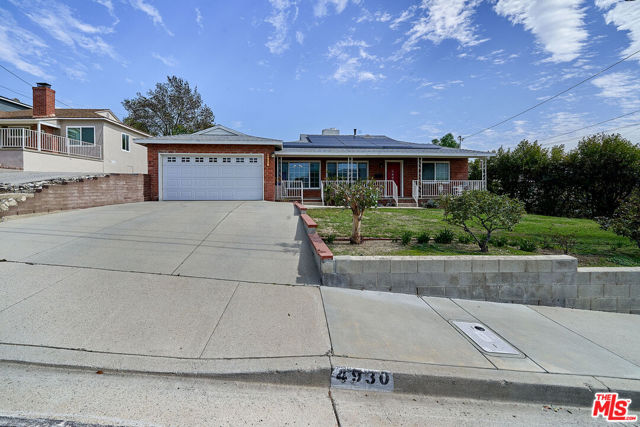 4930 Ramsdell Avenue, La Crescenta CA: https://media.crmls.org/mediaz/a267eb9d-18d2-408e-b0fa-fd815bcf8363.jpg