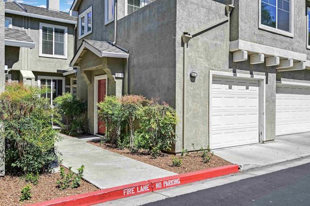 51 Bellington Cmn, Livermore CA: https://media.crmls.org/mediaz/a2680635-11dc-4f7e-b073-face4aed2be4.jpg