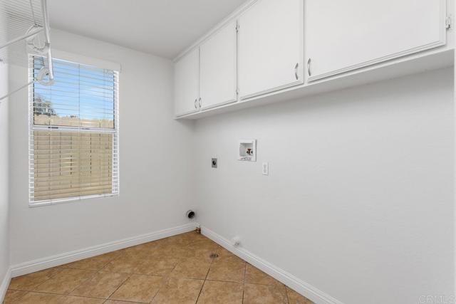 Detail Gallery Image 27 of 50 For 2257 Brookwood Ct, Escondido,  CA 92026 - 4 Beds | 2/1 Baths