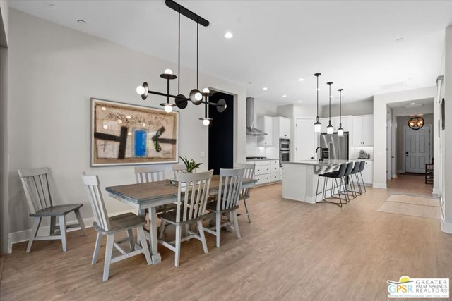 17 Cork Tree, Rancho Mirage CA: https://media.crmls.org/mediaz/a26907ca-0023-4114-a28d-1186d7e955b4.jpg