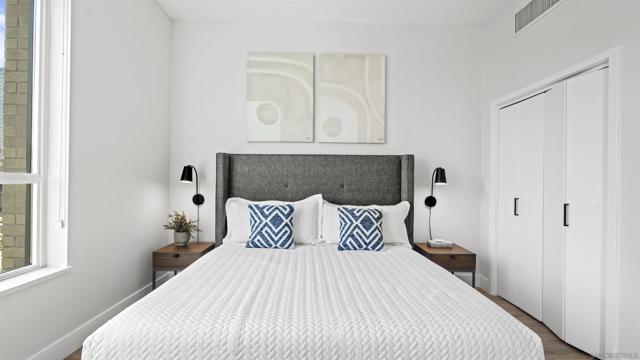 325 7Th Ave, San Diego CA: https://media.crmls.org/mediaz/a26a7bb3-b433-428c-a285-d96b8fdde9be.jpg