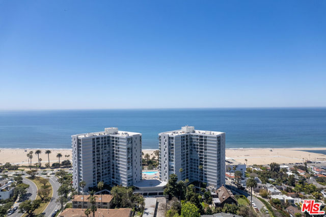 201 Ocean Avenue, Santa Monica CA: https://media.crmls.org/mediaz/a26acac8-9a58-48f7-a14d-ea0e7709f17c.jpg