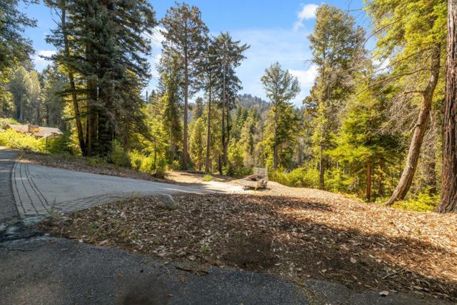 185 Sweetwater Lane, Ben Lomond CA: https://media.crmls.org/mediaz/a26b8805-7321-409d-a2ac-70b96975eb86.jpg
