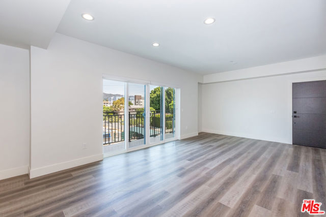 857 N Hayworth Avenue, Los Angeles CA: https://media.crmls.org/mediaz/a26d8752-2f09-4802-bf34-0b3271610f56.jpg