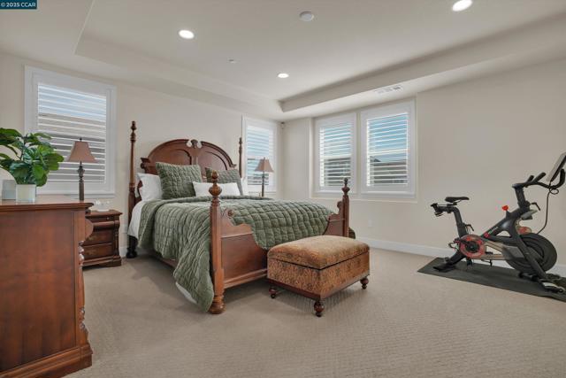 5498 Monte Vista Way, Antioch CA: https://media.crmls.org/mediaz/a26e4050-d951-4b79-8c17-558e5d5eccf1.jpg