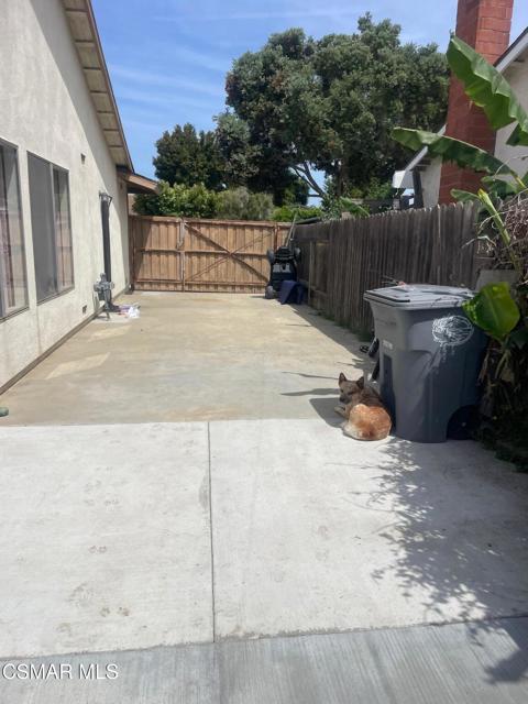 3440 Via Marina Avenue, Oxnard CA: https://media.crmls.org/mediaz/a2702d81-4cb7-4757-bb96-9d2ce71a1ab1.jpg