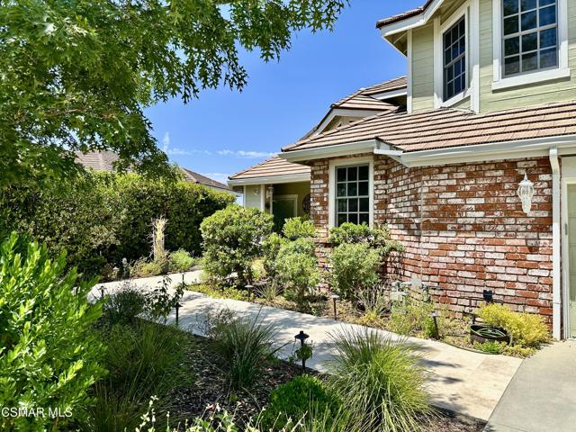 31445 Glenbridge Road, Westlake Village CA: https://media.crmls.org/mediaz/a2707850-d04d-480b-aa27-29fe3c2705df.jpg