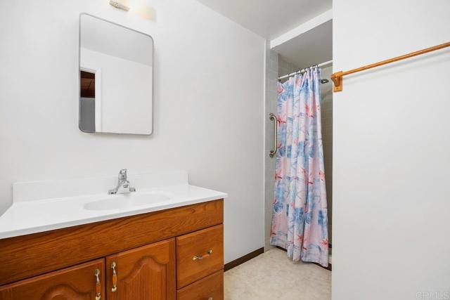 Detail Gallery Image 18 of 38 For 2600 Highland Dr, Carlsbad,  CA 92008 - 4 Beds | 2 Baths