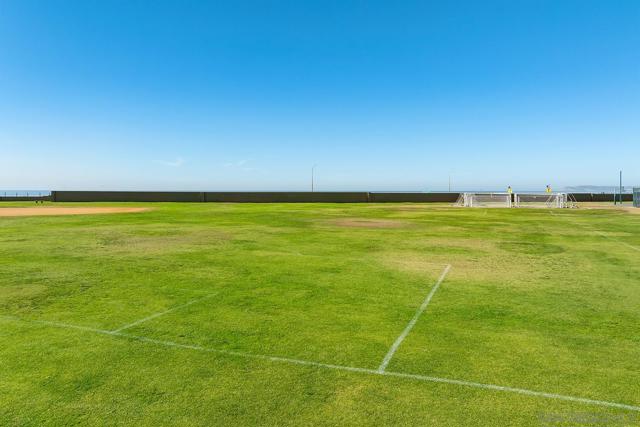 85 Catspaw Cpe, Coronado CA: https://media.crmls.org/mediaz/a270a2b0-0618-46d1-9584-ebf53fbc0321.jpg