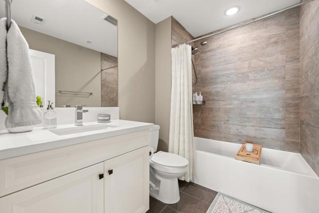 Detail Gallery Image 30 of 44 For 13085 Olympus Cir #1,  Poway,  CA 92064 - 3 Beds | 2/1 Baths