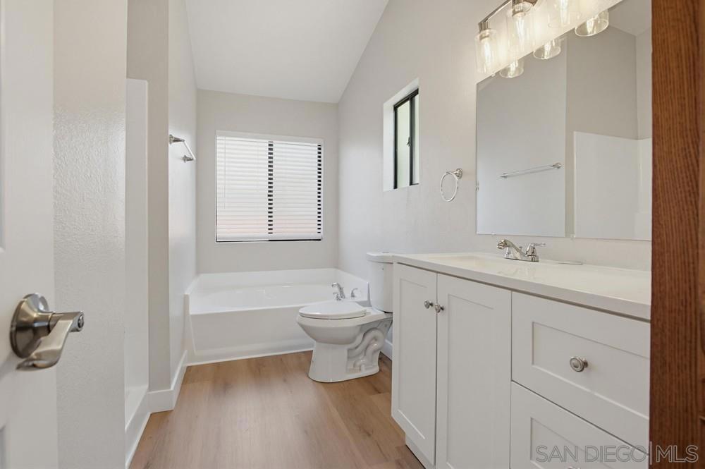 14955 Avenida Venusto - photo 11