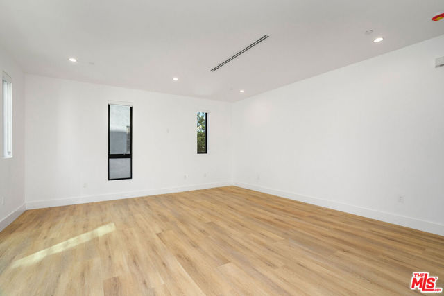 111 N Orlando Avenue, Los Angeles CA: https://media.crmls.org/mediaz/a2720d26-9f6e-4f51-b87a-f089494c5ac6.jpg