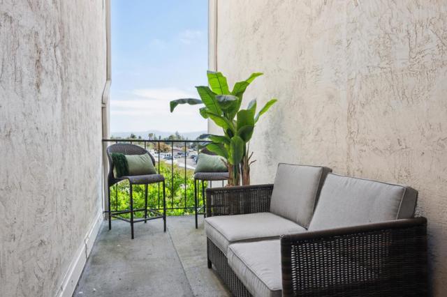 2101 Shoreline Drive, Alameda CA: https://media.crmls.org/mediaz/a2721d22-5e6f-4976-b150-5531f42e9b8c.jpg