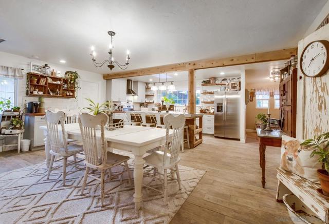 17048 Handlebar Rd, Ramona CA: https://media.crmls.org/mediaz/a27238dc-ead8-4dca-9c0e-7ed33b07964b.jpg