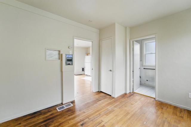 930 Monroe Street, Santa Clara CA: https://media.crmls.org/mediaz/a27275d7-7478-4c64-a9b0-52332b783a29.jpg