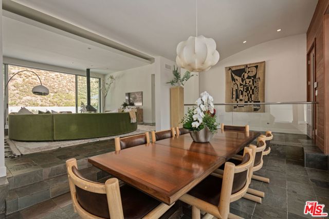 8137 Amor Road, Los Angeles CA: https://media.crmls.org/mediaz/a274be22-3712-4dfd-80f5-f47b7a754ea0.jpg