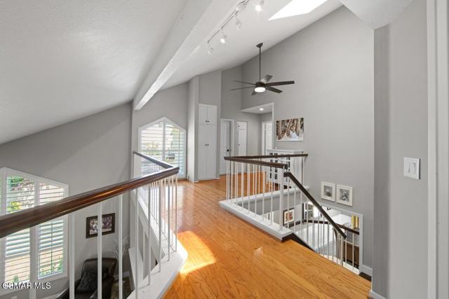3085 Klamath Avenue, Simi Valley CA: https://media.crmls.org/mediaz/a275beca-57a6-4dc1-9cb2-9cb3dfb0ad34.jpg