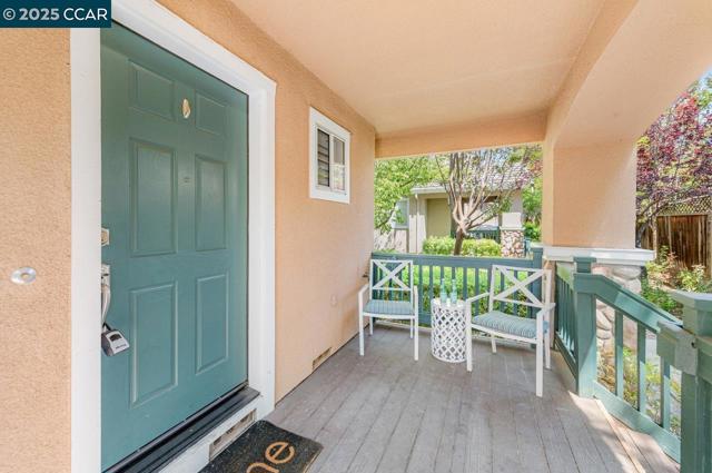 6026 Condor St, Danville CA: https://media.crmls.org/mediaz/a276b90d-549a-4dfc-aca2-c886db1859b2.jpg