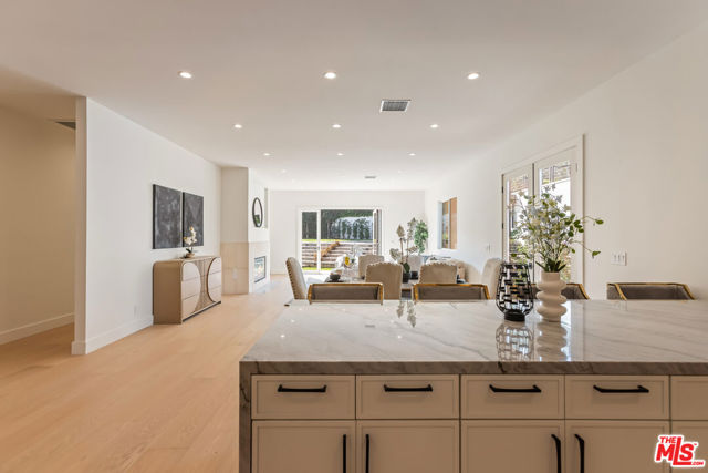 5110 Orange Place, Los Angeles CA: https://media.crmls.org/mediaz/a2776699-74ea-4e94-aeee-5b2fa973526d.jpg