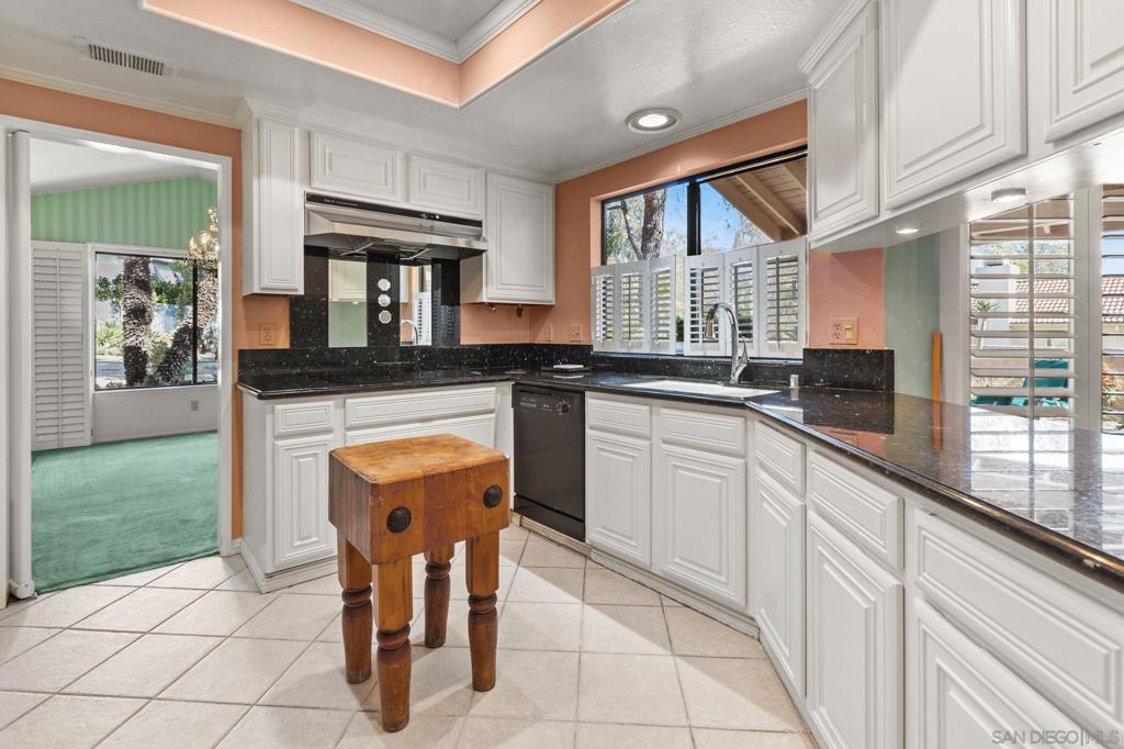 MLS #250043611SD image #7