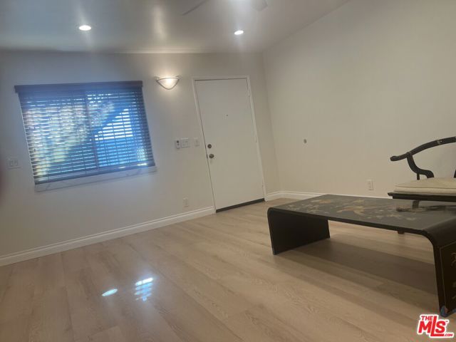 1017 Sonora Avenue, Glendale CA: https://media.crmls.org/mediaz/a27899e2-ad71-405c-9011-94a9fb0758d7.jpg