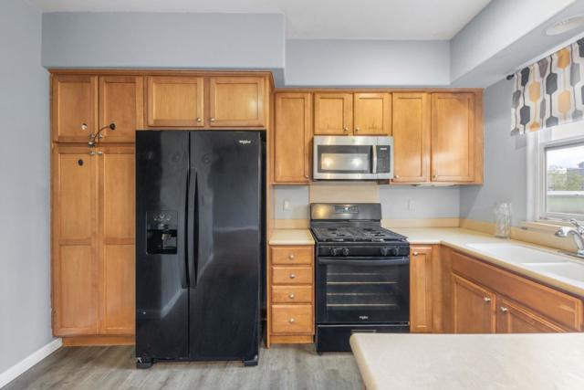 2872 10th Street, San Pablo CA: https://media.crmls.org/mediaz/a2798e61-3715-4dd0-848d-8b4dbddf6950.jpg