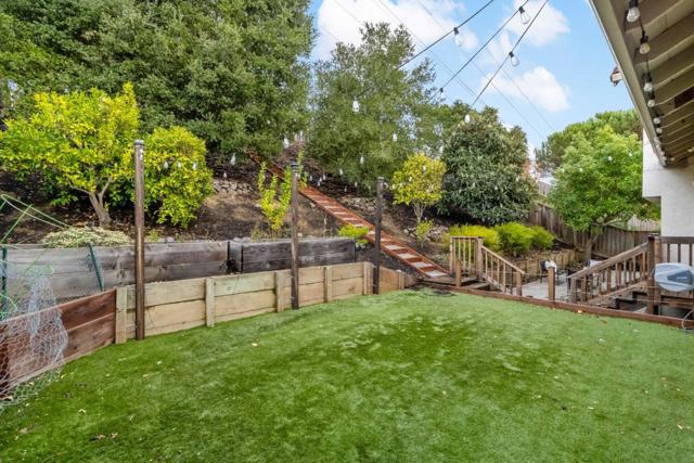 17716 Columbia Drive, Castro Valley CA: https://media.crmls.org/mediaz/a27a1cd5-6f1a-4e2e-9d84-069b0114341b.jpg