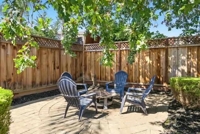 1010 Creekside Court, Morgan Hill CA: https://media.crmls.org/mediaz/a27b123e-75e7-4e6a-b738-b2191872e81e.jpg