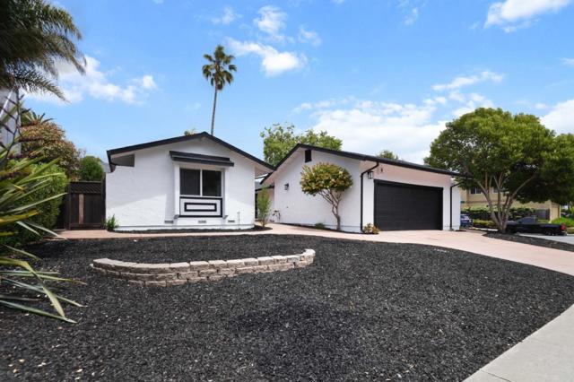 16 Melwood Court, Watsonville CA: https://media.crmls.org/mediaz/a27b5067-636e-43fb-835c-a4b611f16040.jpg