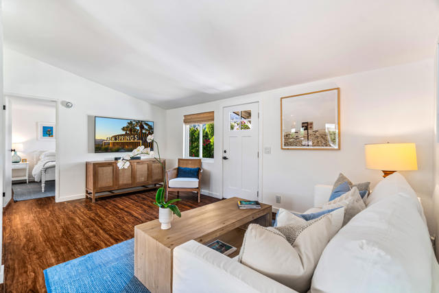 2034 Marni Court, Palm Springs CA: https://media.crmls.org/mediaz/a27cc0ed-d18f-4ebd-b392-f365dfd1f5c0.jpg