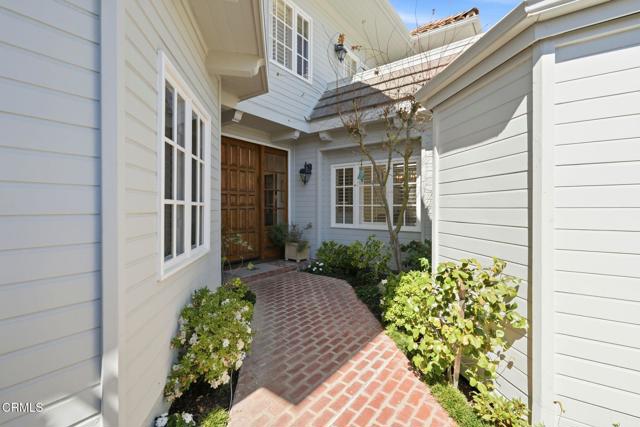 Detail Gallery Image 3 of 72 For 2317 Canyonback Rd, Los Angeles,  CA 90049 - 5 Beds | 5/1 Baths