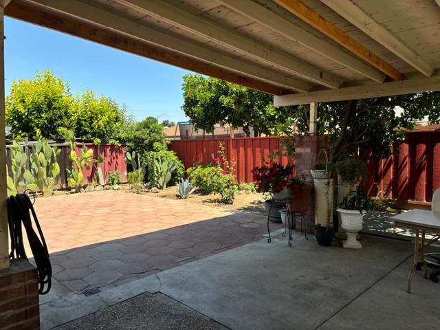 1556 Aldrich Way, San Jose CA: https://media.crmls.org/mediaz/a27d7d71-9917-40f9-8d2a-6e1540dee27d.jpg