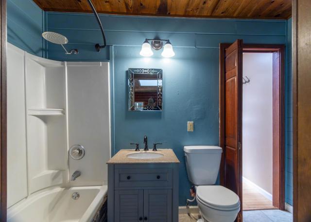 1785 Lakeside Drive, Felton CA: https://media.crmls.org/mediaz/a27d7fa9-2175-4e6d-a214-c6158c451029.jpg