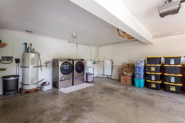 28628 Mountain Meadow Rd, Escondido CA: https://media.crmls.org/mediaz/a27dc974-da4f-44c3-91a1-eb64abf51e70.jpg
