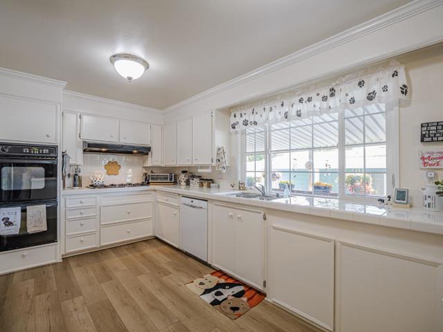 2435 Felt Street, Santa Cruz CA: https://media.crmls.org/mediaz/a27e112d-0827-4a7f-bba4-b4a9f755e4a4.jpg