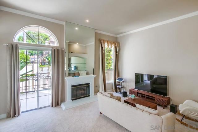 5159 Renaissance Ave, San Diego CA: https://media.crmls.org/mediaz/a27e36c2-34d3-438e-a2be-48b7c169333b.jpg