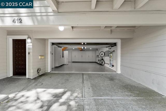 412 Woodminster, Moraga CA: https://media.crmls.org/mediaz/a27e3c88-49fe-416c-8a10-1a54252391a7.jpg