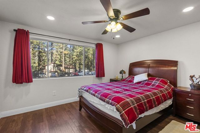 1197 Oriole Road, Wrightwood CA: https://media.crmls.org/mediaz/a27eca73-b554-48dc-b9b0-27be95587c92.jpg